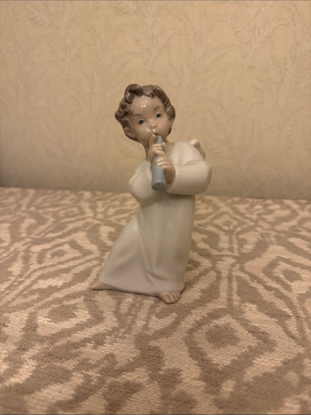 Vintage retired Lladro Porcelain Angel (4540) - flawless condition